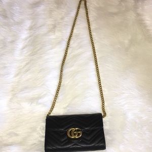 Gucci Marmont matelasse super mini crossbody